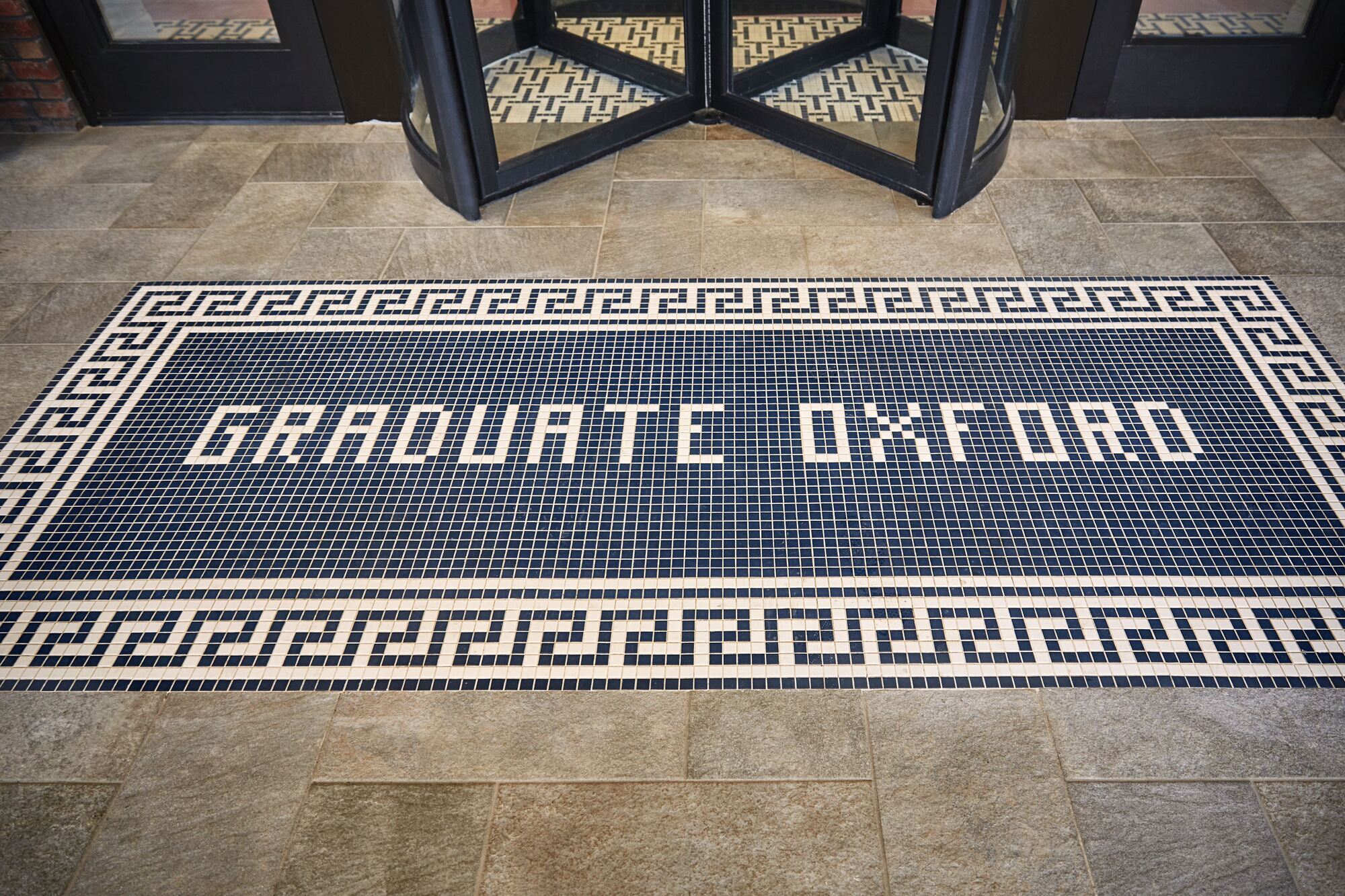Graduate By Hilton Oxford Hotel Exterior photo